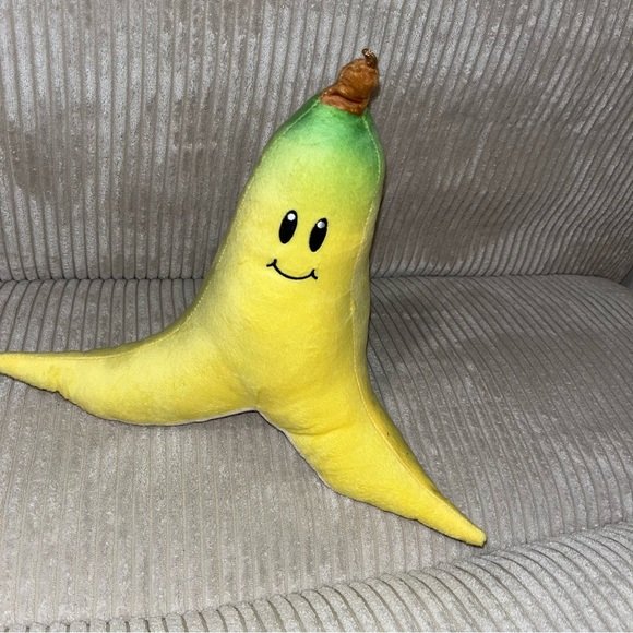 Nintendo Mario cart 12” plush banana peel - Picture 1 of 3